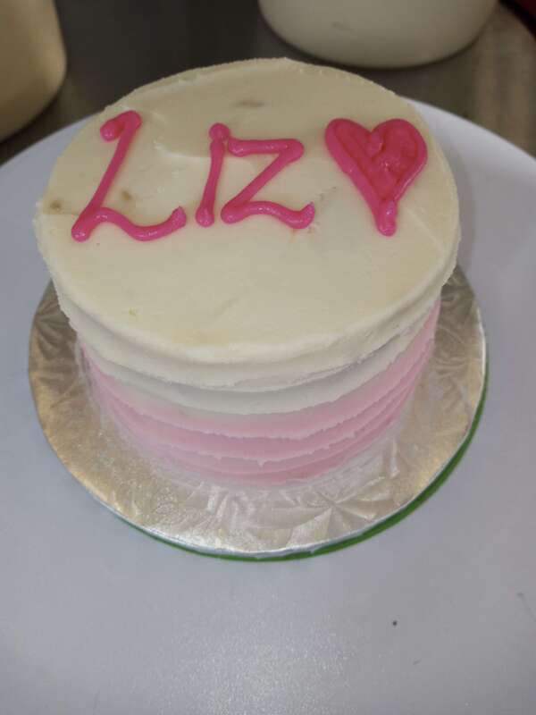 Small pink to white gradients cake